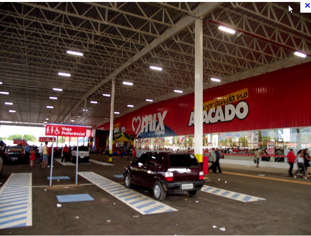 Frente da loja na Av. Babaçulândia em Imperatriz
