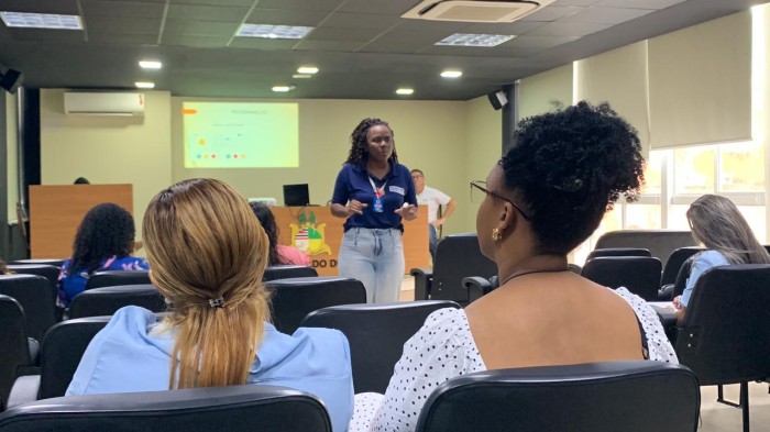 - Curso de qualificação para atendentes de CAT (Foto: Divulgação)