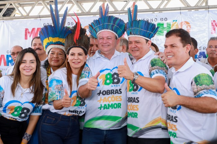 - Governador e o prefeito Rigo Teles entregaram uma série de obras em parceria no aniversário de emancipação política de Barra do Corda (Foto: Rodrigo Ribeiro)