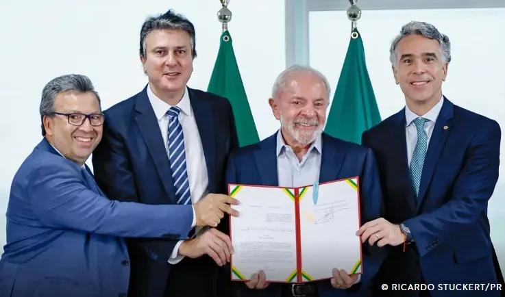 Lula sanciona lei que cria o Sistema Nacional de Educação. Foto: Assessoria