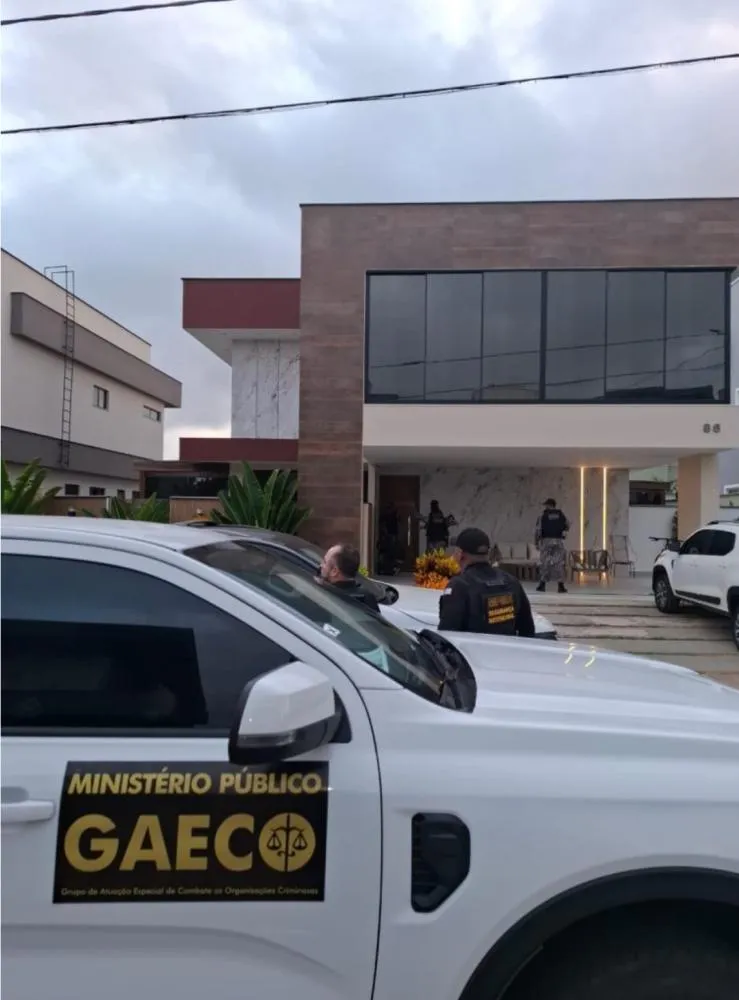 Gaeco está cumprindo mandados de busca e apreensão
