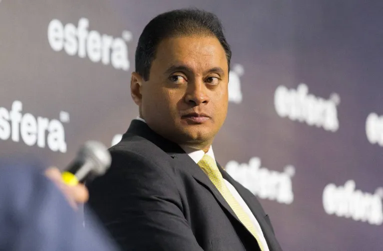 O senador Weverton Rocha (PDT-MA), durante evento em São Paulo em 2023 - Ronny Santos/Folhapress