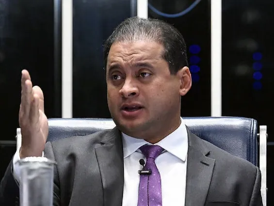 PF dá xeque-mate: Weverton Rocha é apontado como sócio oculto de esquema milionário no INSS. Foto: Folha Press
