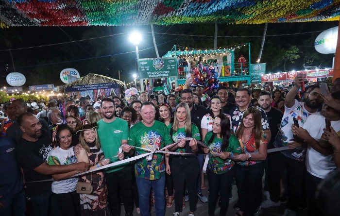 - Governador corta a fita na porta do Arraial do Ipem e declara aberta a temporada 2023 do São João (Foto: Gilson Teixeira)