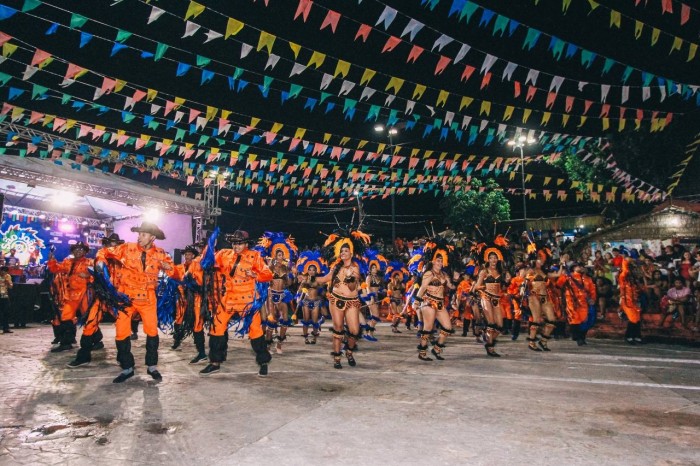 - Maior São João do Mundo marca o feriado prolongado com brilho e alegria (Fotos: Gilson Teixeira e Charlles Eduardo)