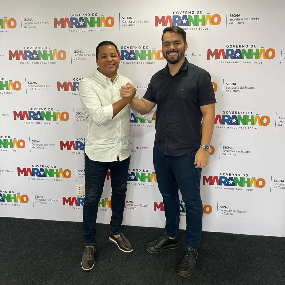 Rodrigo Brasmar terá o desafio de dar continuidade ao trabalho realizado anteriormente na Direção Regional de Cultura. Na imagem ele e Yuri Arruda, atual secretário de cultura do estado do Maranhão.