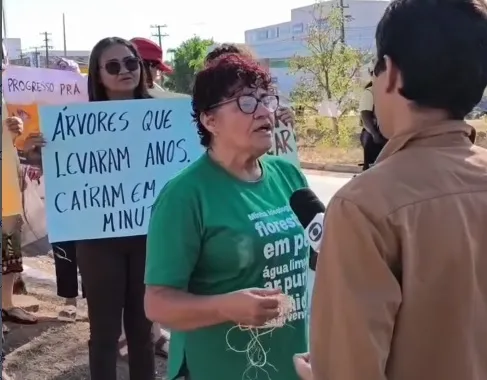 CONTRADIÇÃO URBANA: Ativistas e moradores realizaram um protesto em Imperatriz contra a supressão de árvores nas obras de duplicação da BR-010.