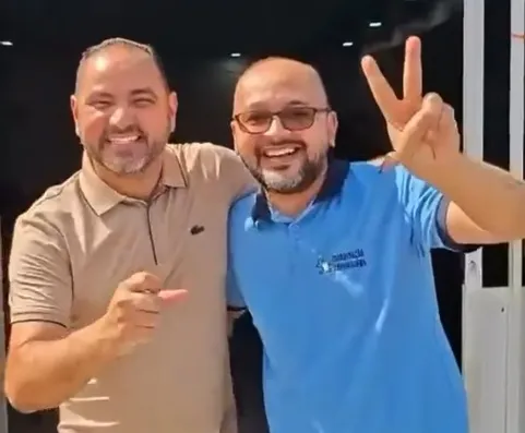 AGENDA DE BASE: O presidente licenciado do Sinproesemma e pré-candidato a deputado federal, Raimundo Oliveira (PDT), reuniu-se com coordenadores e lideranças da Educação em Zé Doca.