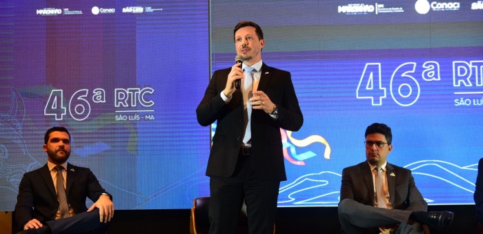 - Secretário da STC, Raul Cancian Mochel, fala na abertura da 46ª Reunião Técnica do Conaci (Foto: Divulgação)