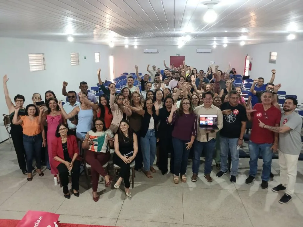SAÚDE DO SERVIDOR: O secretário da SEAD, Guilberth Garcês, apresentou nesta quinta (17), na URE de Imperatriz, os novos serviços de saúde e acolhimento para o funcionalismo estadual. Foto: Aparecida Marconcini