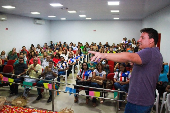 Secretário de educação discute estratégias educacionais com gestores das UREs de Imperatriz e Açailândia