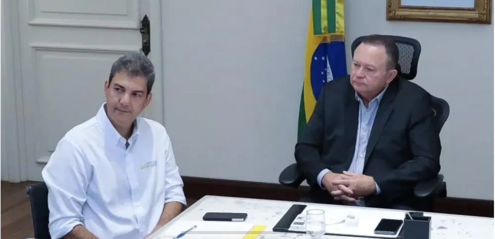 TRANSIÇÃO NO MA: O governador Carlos Brandão (MDB) publicou no Diário Oficial os nomes que integrarão a equipe de transição com o governador eleito Eduardo Braide (PSD).