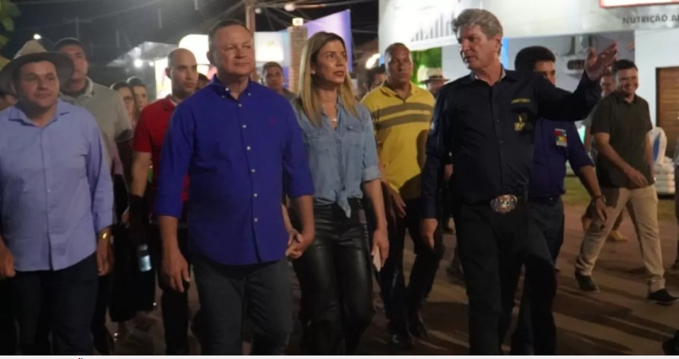 Vagtônio Brandão (AGEMSUL) junto com o Governador Carlos Brandão são recebidos pelo Presidente do Sinrural Afonso Danda na EXPOIMP 2023