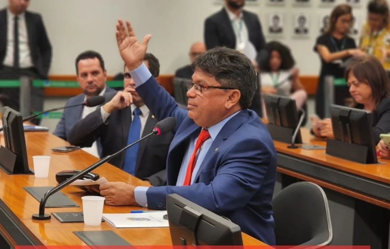  Márcio Jerry comentou sobre essa importante decisão, destacando que ela esclarece de uma vez por todas a grave e absurda acusação de assédio que recaía sobre ele. 
