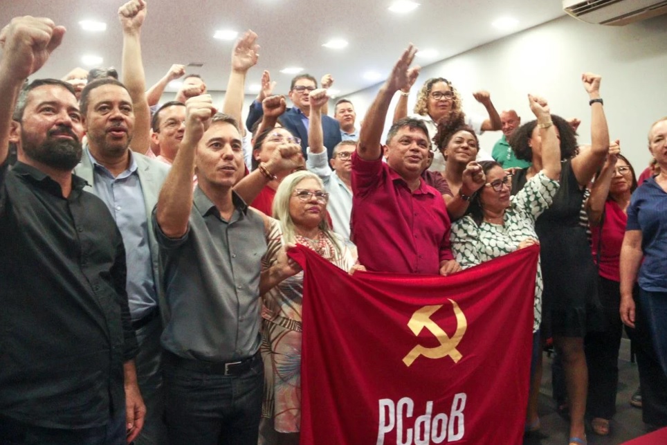 O presidente estadual da legenda, deputado federal Márcio Jerry (ao centro), disse que espera a realização de um grande e representativo ato político,
