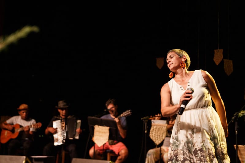  A artista imperatrizense Lília Diniz se apresenta em Brasília-DF. Foto: @cineseaudiovisual