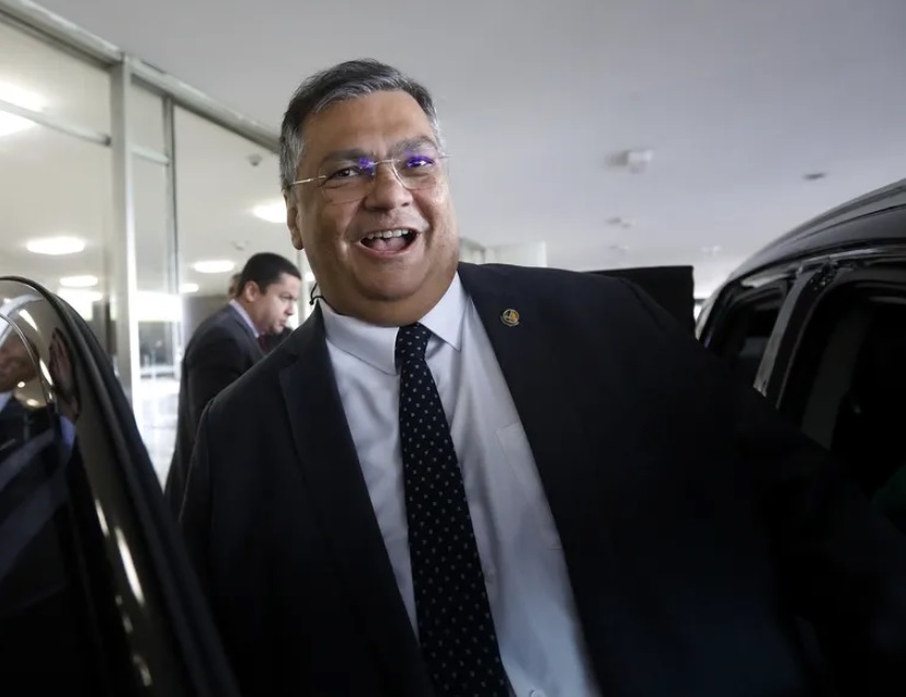Dino foi aprovado com 47 votos – mesmo placar de André Mendonça, o ministro “terrivelmente evangélico” de Jair Bolsonaro foi aprovado pelo plenário em 2022.