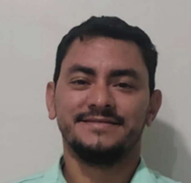 A exoneração de Italoelmo Andrade Ramos e a ordem para restituição dos salários recebidos evidenciam a necessidade de rigor na seleção e manutenção de servidores públicos, visando garantir a prestação de serviços de qualidade à população e o uso ético e r