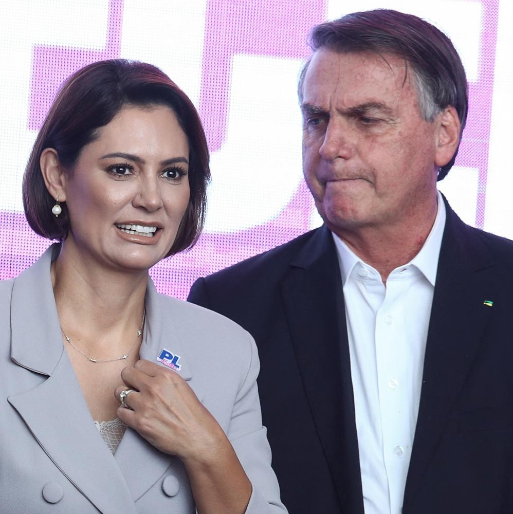 Michele Bolsonaro estará neste sábado em São Luís. participando de um evento do PL Mulher. Na oportunidade,.ela já receberá uma medalha da Câmara Municipal de Imperatriz.