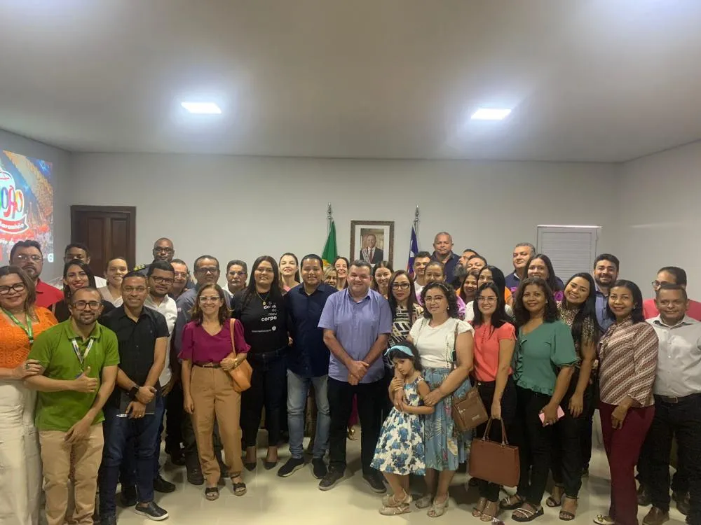 O Arraial de Imperatriz, evento tradicional junino, será realizado nos dias 27, 28 e 29 de junho, conforme anunciado em uma reunião na manhã desta segunda-feira (24).
