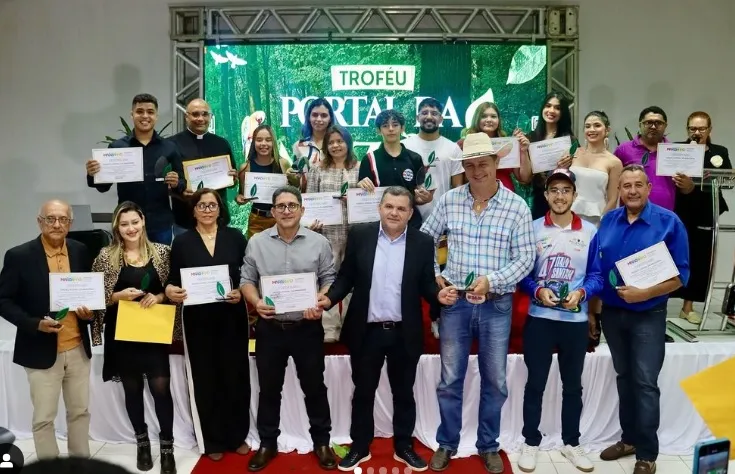 O Troféu Portal da Amazônia surgiu como uma iniciativa para valorizar e destacar as contribuições importantes de indivíduos e instituições que promovem o crescimento e o desenvolvimento sustentável de Imperatriz.