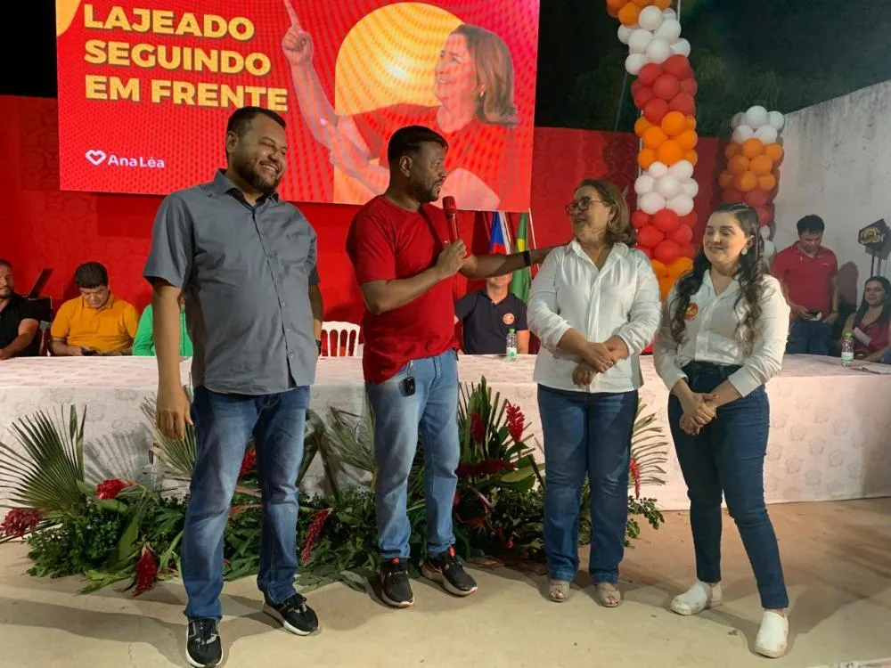 O evento reuniu uma grande quantidade de aliados, militantes e a população em geral, mostrando a força e a popularidade da atual prefeita.
