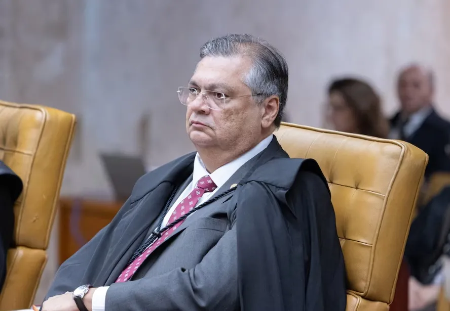  “O poder econômico e o tamanho da conta bancária não fazem nascer uma esdrúxula imunidade de jurisdição”, aponta. o Ministro Flávio Dino.
