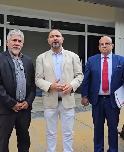 A comitiva cumpre agenda na Justiça do Trabalho. Foto: Divulgação