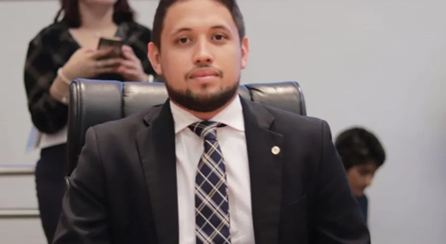 Anderson Lindoso não ocupa mais o cargo de subsecretário de Estado de Educação do Maranhão. (Foto: Reprodução)
