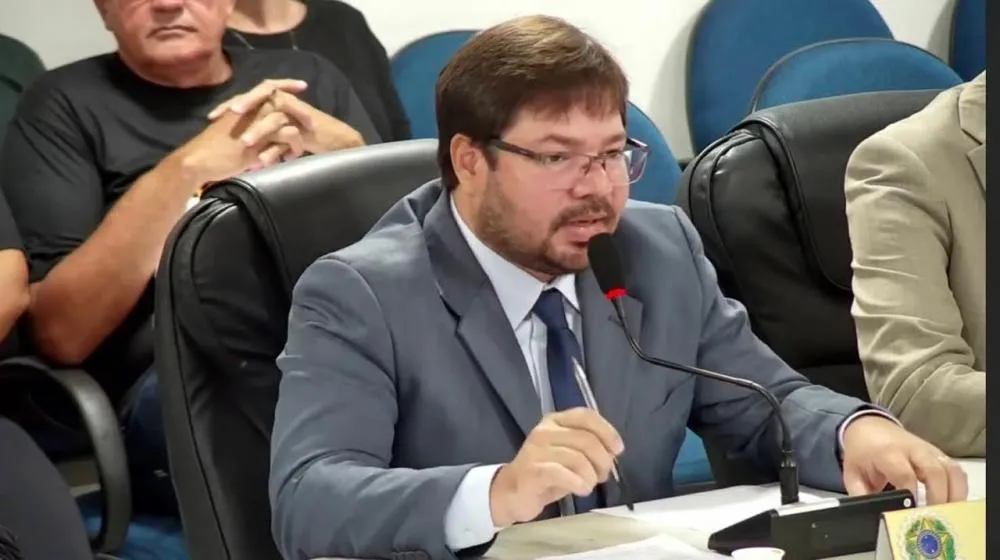 Freitas Jr. ressaltou que a Prefeitura de Imperatriz dispõe de um laboratório de análise de materiais para fiscalizar a qualidade das obras executadas por empresas contratadas. Foto: Reprodução