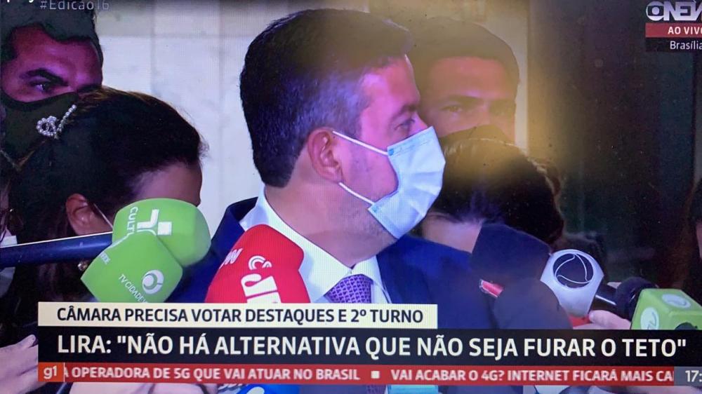 Lira anunciou que a PEC volta a ser debatida na terça (09)