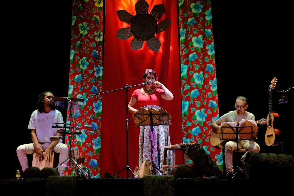 Lilia Diniz e o espetáculo “Sertanejares”. Foto: Divulgação. 