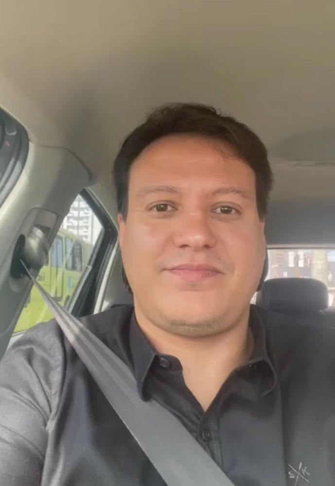 O Secretário de Educação Felipe Camarão publicou um vídeo onde tece esclarecimentos sobre titulações, progressões e promoções.