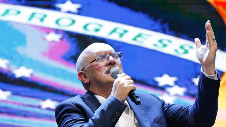 A Procuradoria-Geral da República (PGR) pediu nesta quarta-feira (23) ao Supremo Tribunal Federal (STF) a abertura de inquérito contra o ministro da Educação, Milton Ribeiro. 
