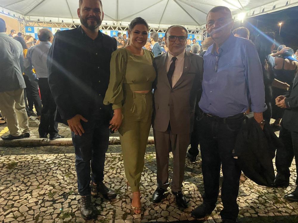 O casal de empreendedores da região tocantina Richardson e Raymara Lima, que foram especialmente a capital para prestigiar a cerimônia oficial.