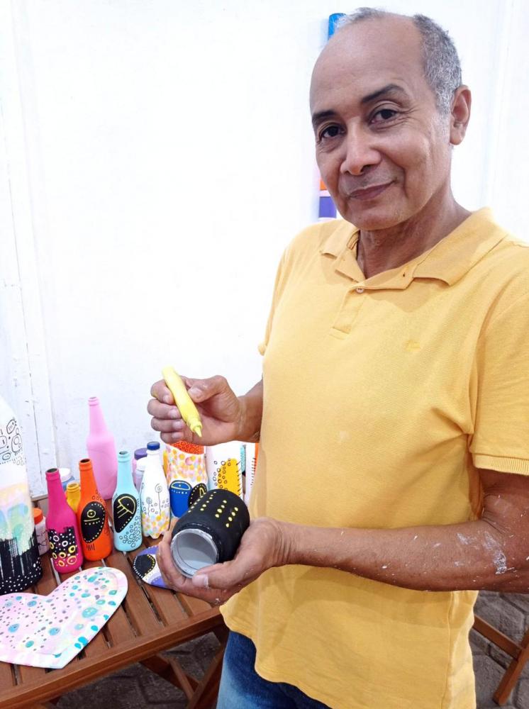 As oficinas de Fotografia Digital, Artes em Recicláveis, Artes Plásticas serão ministradas por Vanusa Babaçu, Isabel Babaçu e Antônio Alexandre (foto acima)