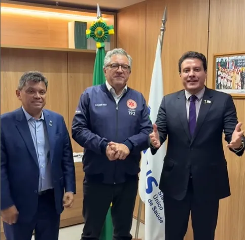 Dep.Fed Marcio Jerry, o Ministro Alexande Padilhae, Camarão. Foto: Divulgação