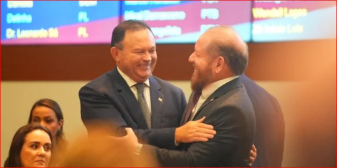 Após acordo, Othelino irá retirar a candidatura e anunciar apoio a Iracema Vale