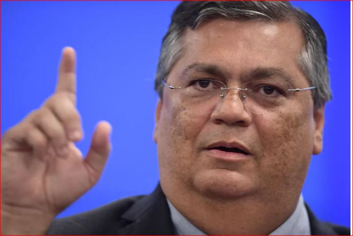 O ministro Flávio Dino tem reforçado a interlocutores que as redes sociais tiveram papel fundamental na organização dos ataques golpistas.
