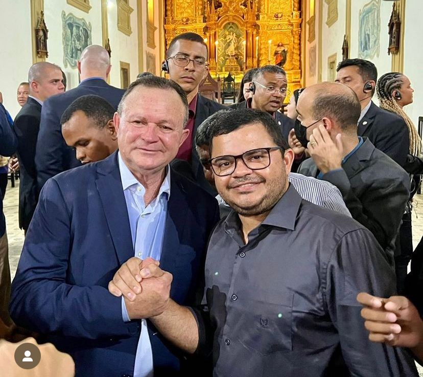 O governador Carlos Brandão, juntamente com o Presidente da AGEMSUL, Jonas Alves