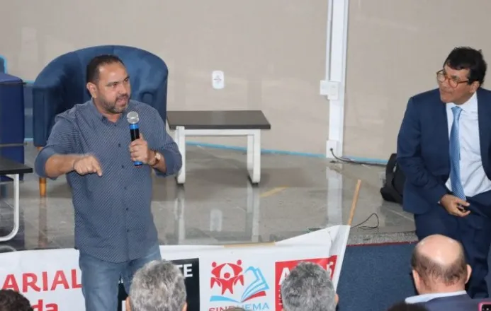 Raimundo Oliveira afirma que o sindicato seguirá firme na luta por justiça salarial. Foto: Assessoria.