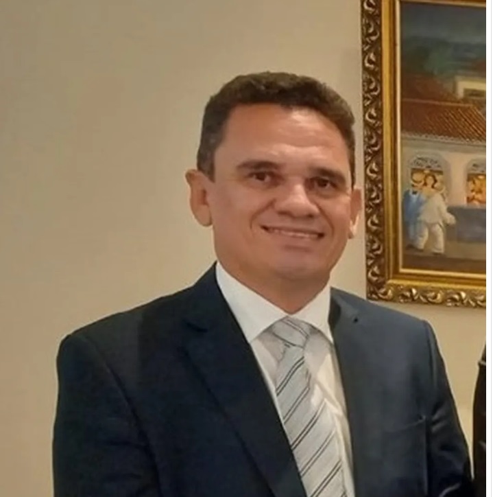 O delegado Maurício Martins assume o comando da SSP no lugar do coronel Sílvio Leite.